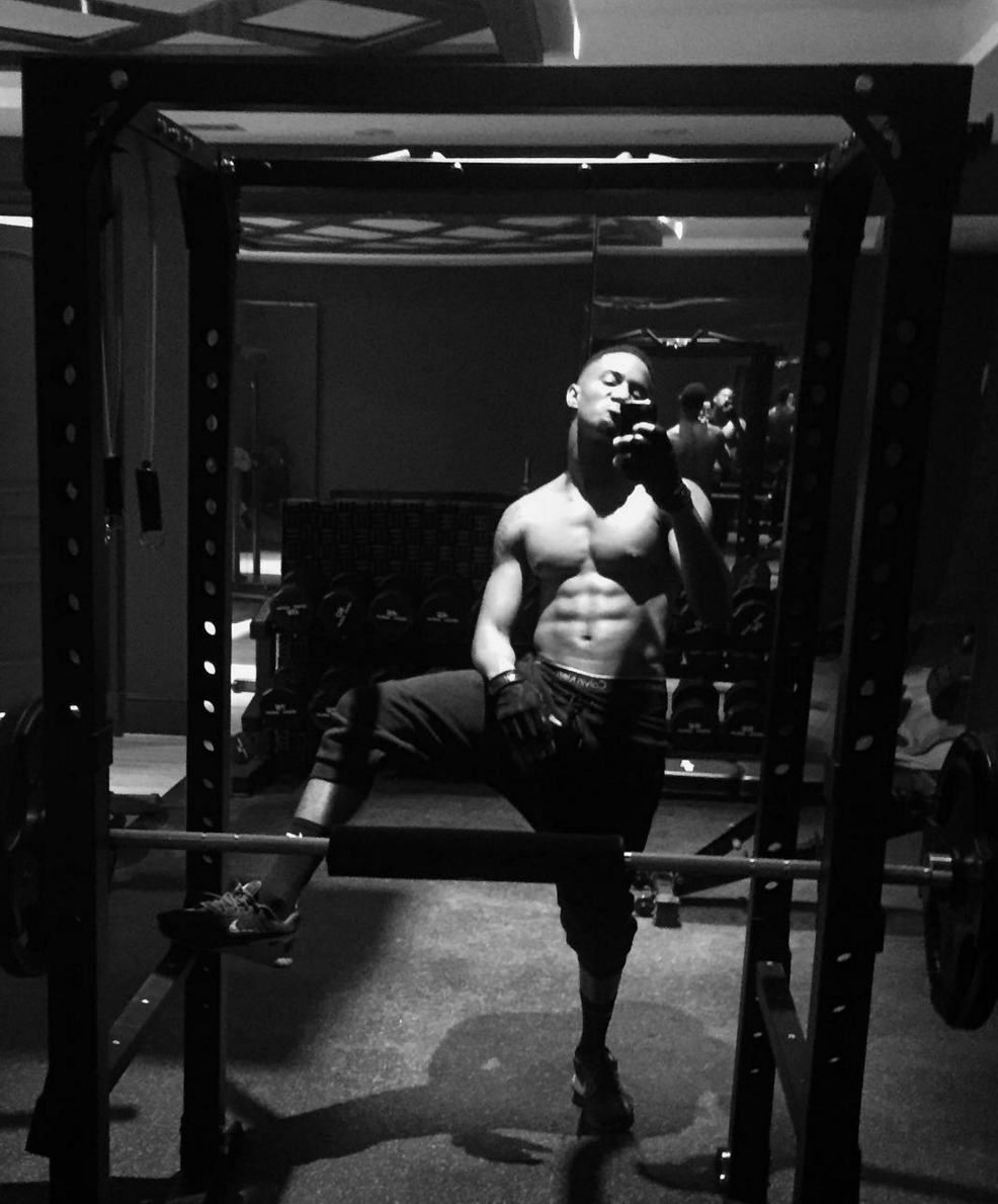 Dear 2016: Thank You For These Shirtless Selfies Of Our Favorite Famous Guys